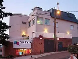 Mellow Barcelona 0*,