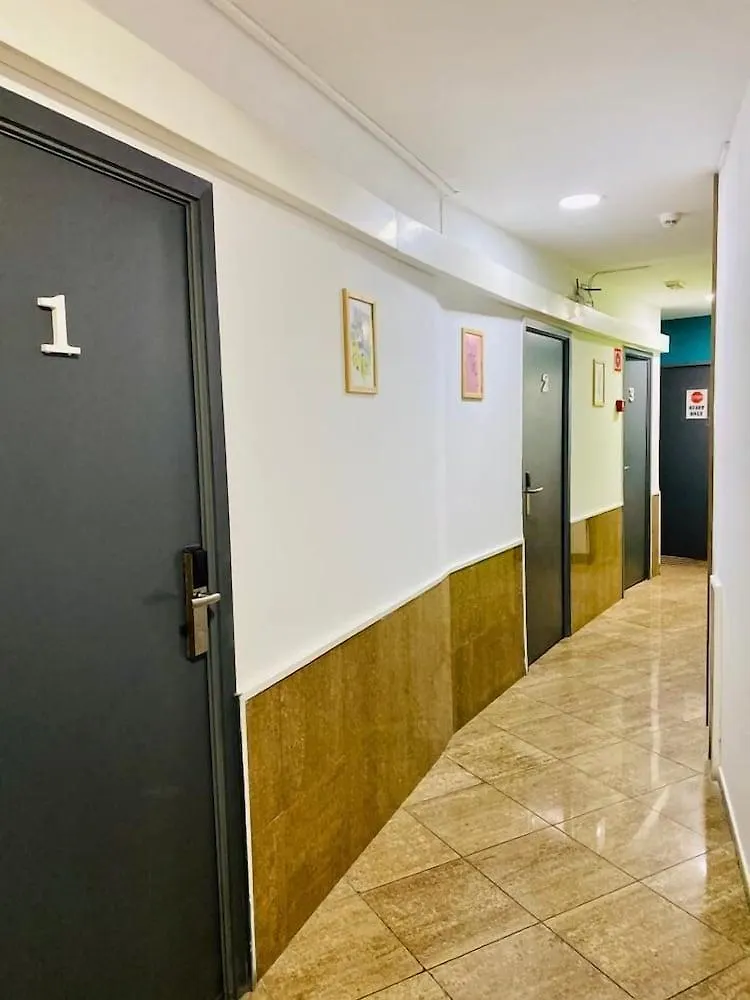 Hostel Mellow Barcelona Spain